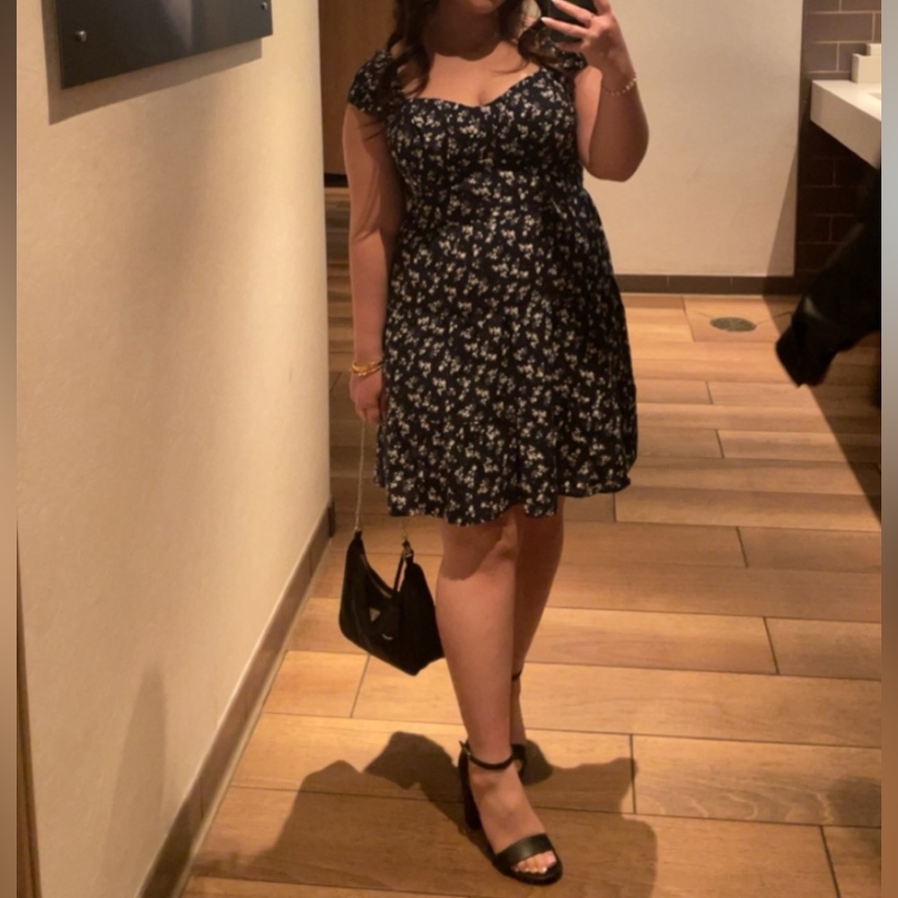 Lightly used Hollister dress. Size Medium, very comfortable.